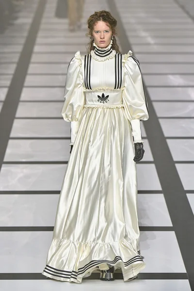 Look 56